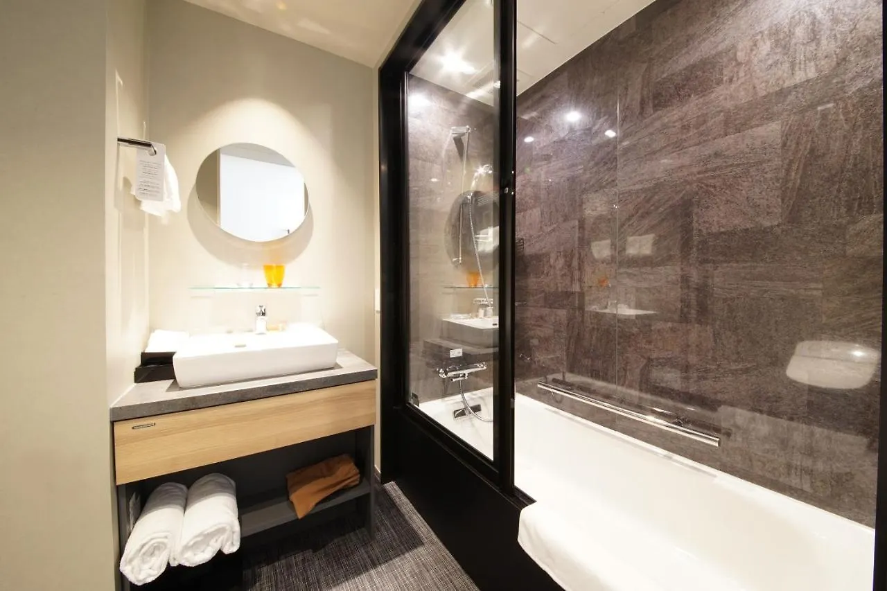 Oakwood Hotel Oike Kyoto 3*,